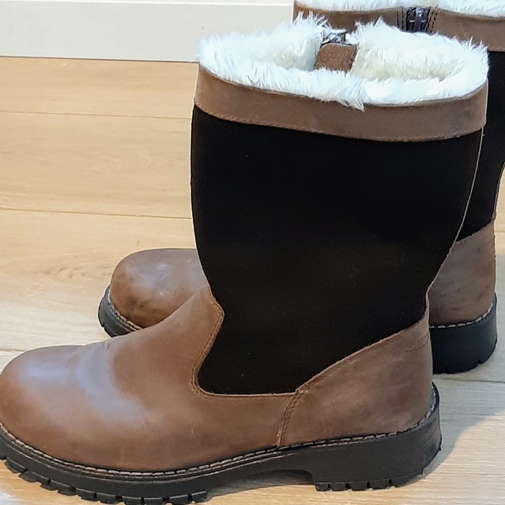 Bass Brown Mid Calf Boots With Faux Fur Lining Size 6.5